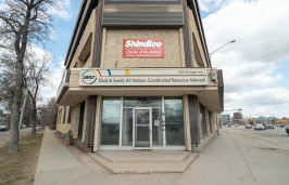 831 Portage 9