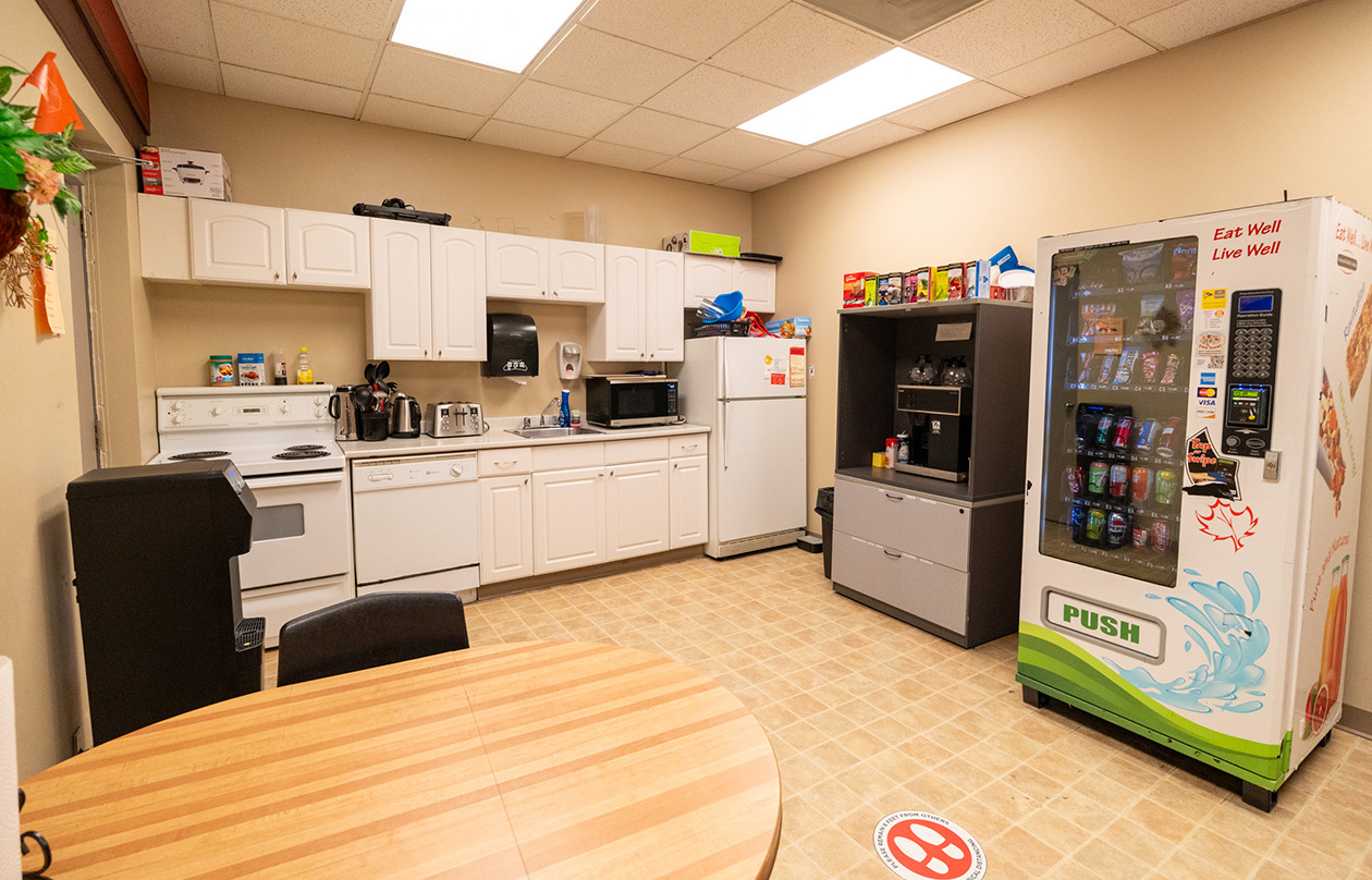 255 & 248 Sherbrook 10 255 & 248 Sherbrook 10