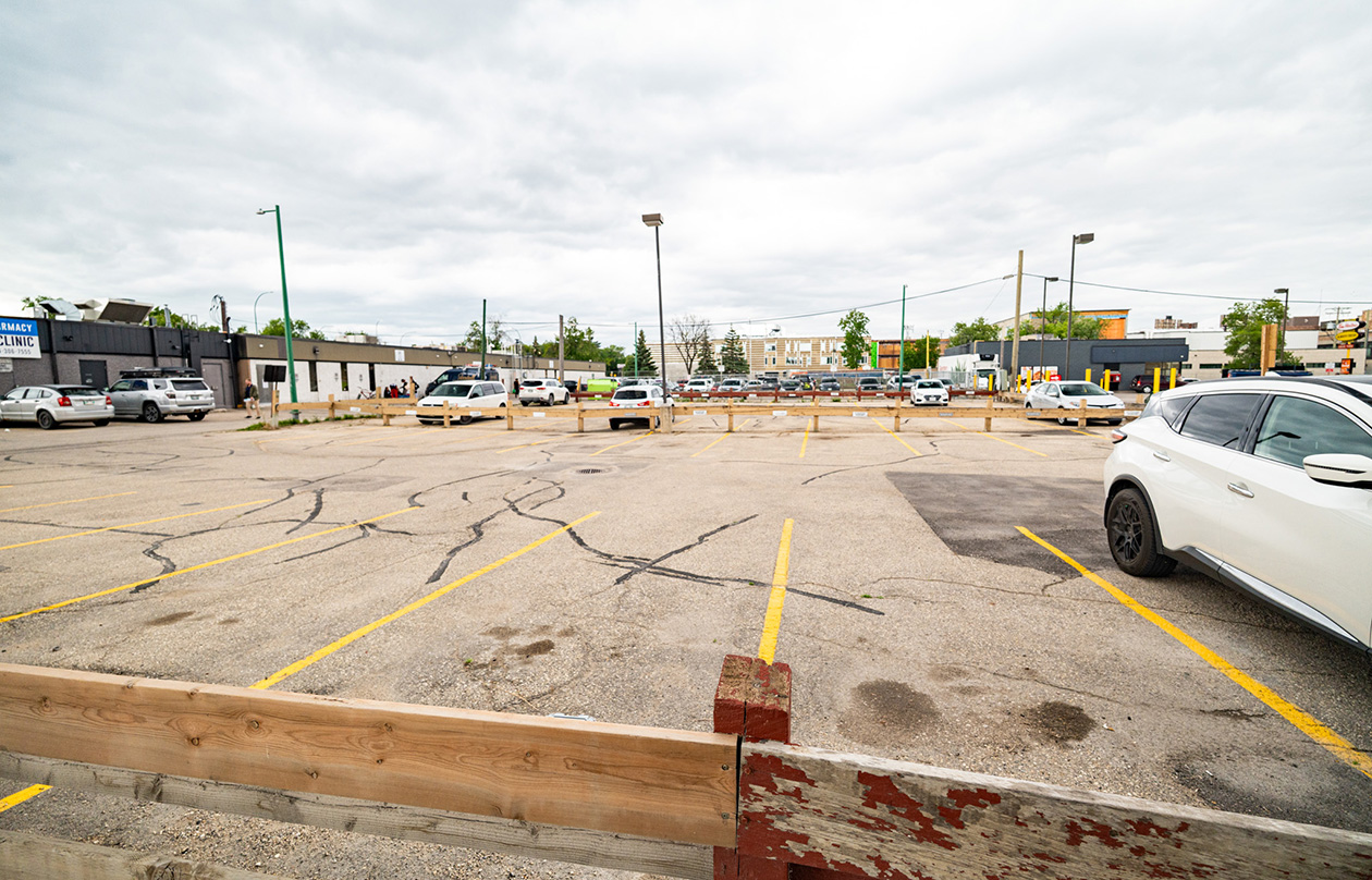 255 & 248 Sherbrook 3