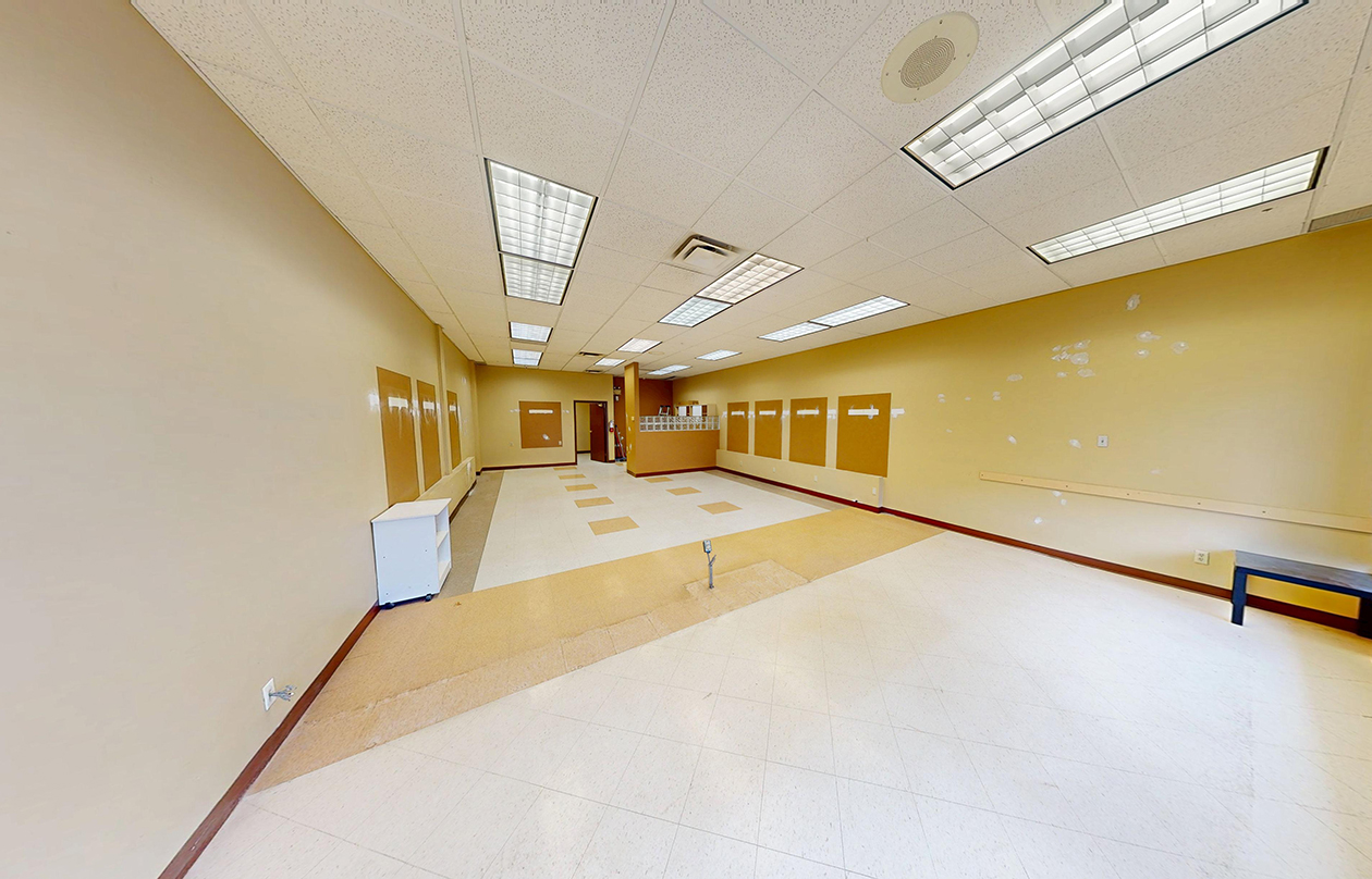 Portage Square - 1043 SF 1