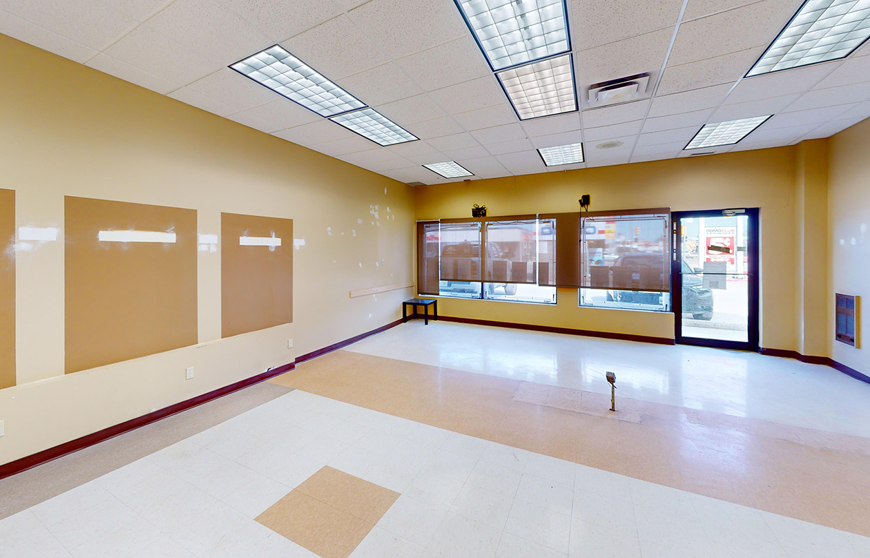Portage Square - 1043 SF 3