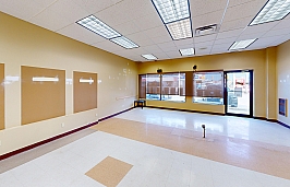 Portage Square - 1043 SF 3